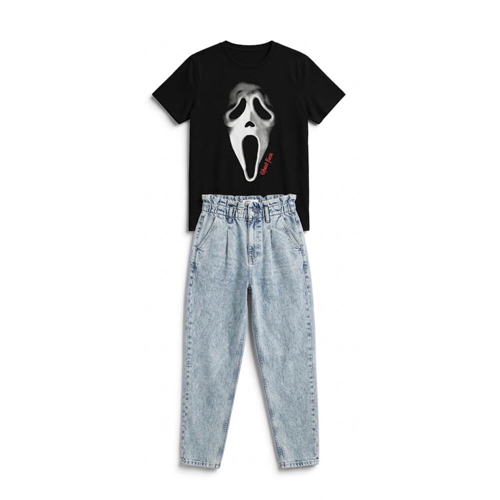 Zara Acid Wash Jeans Size 4 & Bioworld Scream Ghost Face Shirt S Outfit Bundle
